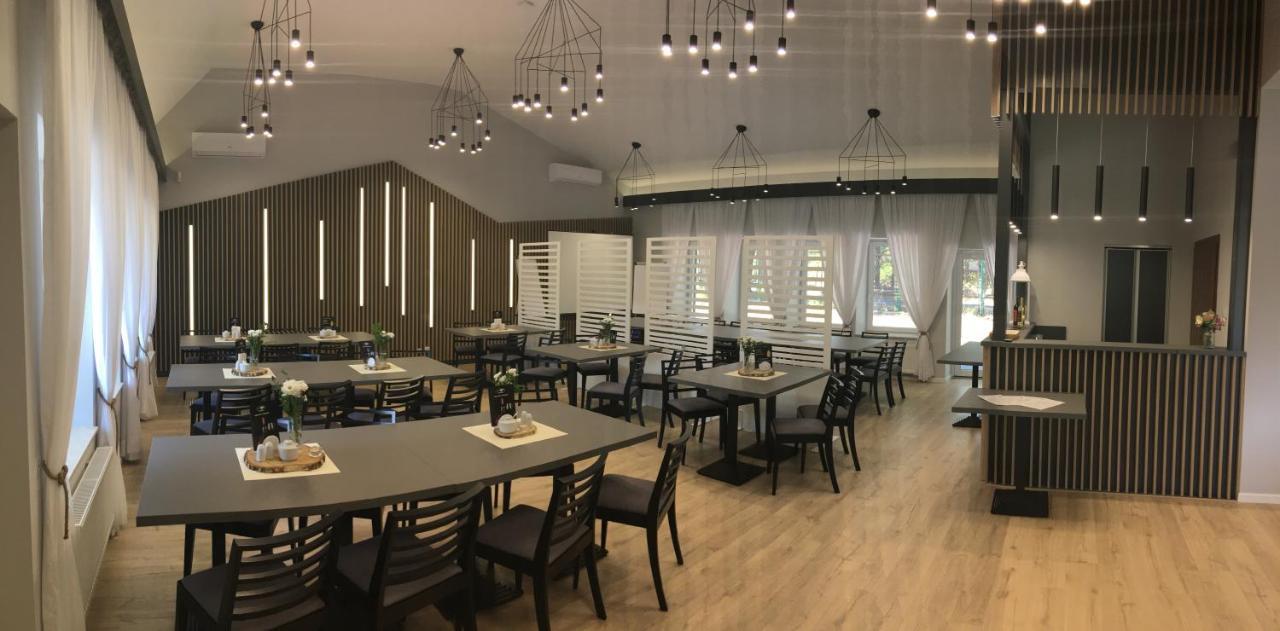 Hotel Jurajska Przystan Jastrząb Exteriér fotografie